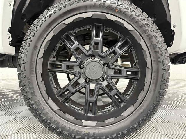Photo of 2021 Wind Chill Pearl Toyota Tundra