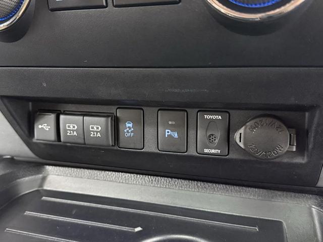 Photo of 2021 Wind Chill Pearl Toyota Tundra
