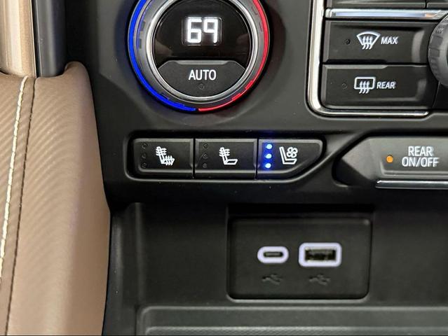 Photo of 2023 Black Chevrolet Tahoe