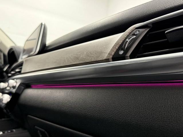 Photo of 2022 Dark Moss Kia Telluride