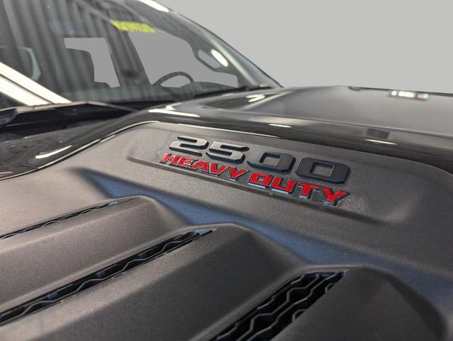 Photo of 2025 Diamond Black Crystal Pearlcoat RAM 2500