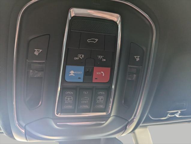 Photo of 2025 BLACK Jeep Grand Cherokee L