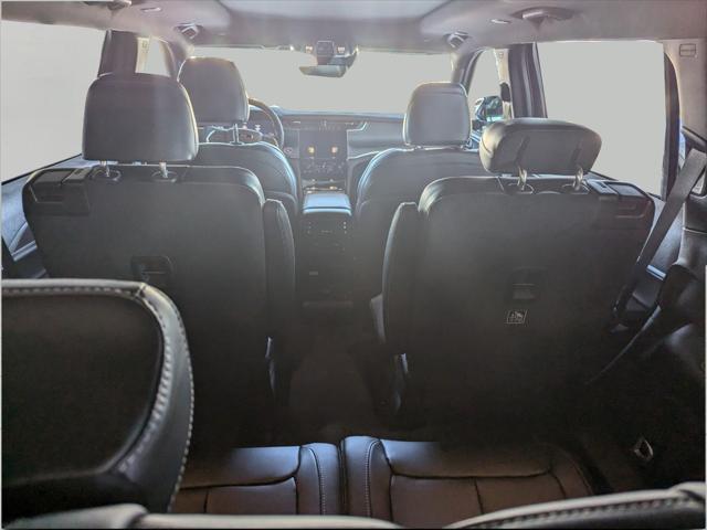 Photo of 2025 BLACK Jeep Grand Cherokee L