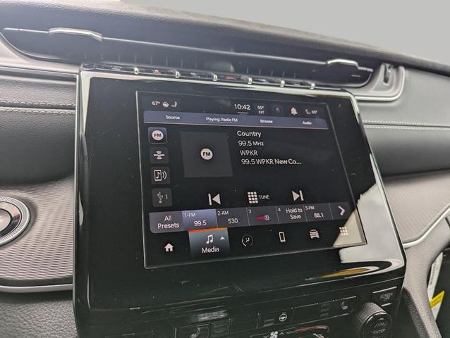 Photo of 2025 Diamond Black Crystal Pearlcoat Jeep Grand Cherokee
