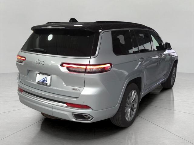 Photo of 2025 SILVER Jeep Grand Cherokee L