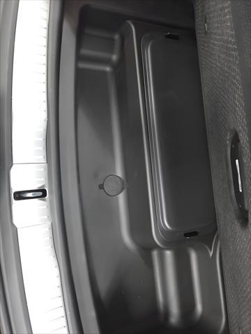 Photo of 2025 SILVER Jeep Grand Cherokee L
