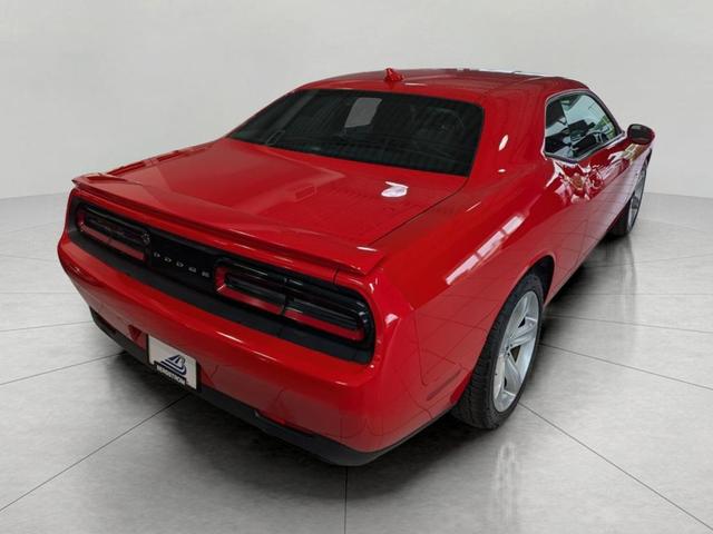 Photo of 2017 Torred Clearcoat Dodge Challenger