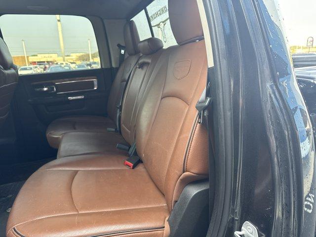 Photo of 2016 Brilliant Black Crystal Pearlcoat RAM 1500