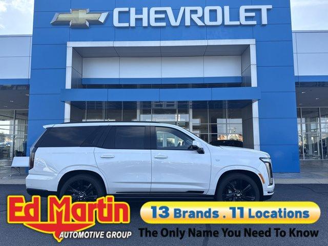 Photo of 2025 Crystal White Tricoat Cadillac Escalade