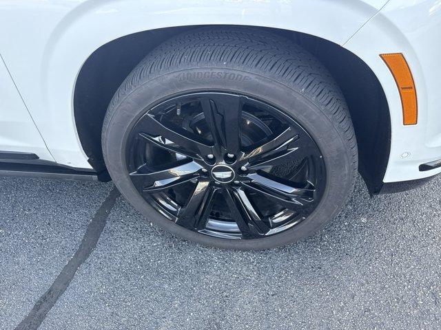 Photo of 2025 Crystal White Tricoat Cadillac Escalade