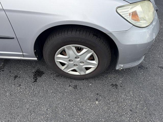 Photo of 2005 Satin Silver Metallic Honda Civic
