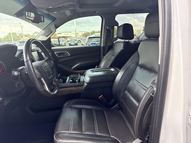 Photo of 2019 White Frost Tricoat GMC Yukon