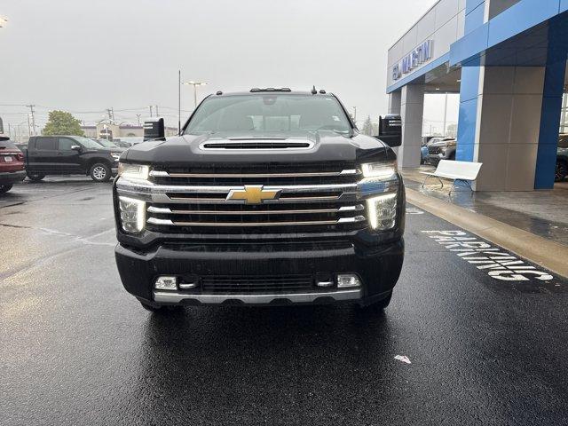 Photo of 2022 Black Chevrolet Silverado 3500