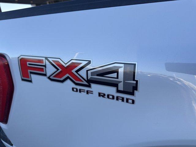 Photo of 2022 White Metallic Ford F-150