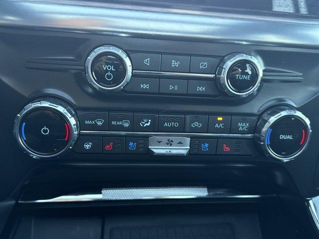 Photo of 2022 White Metallic Ford F-150