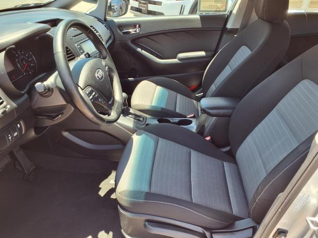 Photo of 2016 Silky Silver Kia Forte