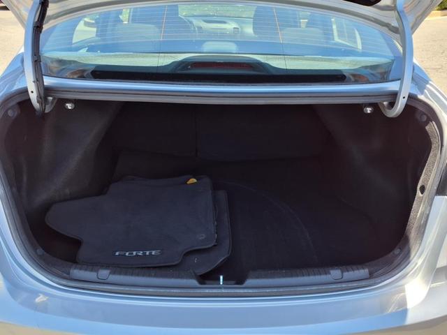 Photo of 2016 Silky Silver Kia Forte