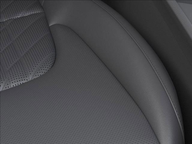 Photo of 2025 Glacial White Pearl Kia Sportage