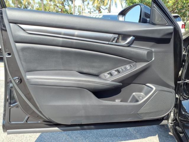 Photo of 2022 Crystal Black Pearl Honda Accord