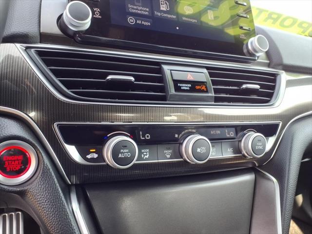 Photo of 2022 Crystal Black Pearl Honda Accord