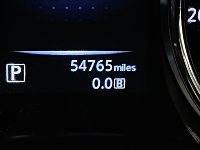 Photo of 2016 Magnetic Black Nissan Rogue