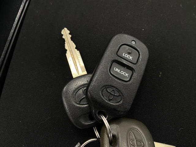 Photo of 2004 Phantom Gray Pearl Toyota MR2