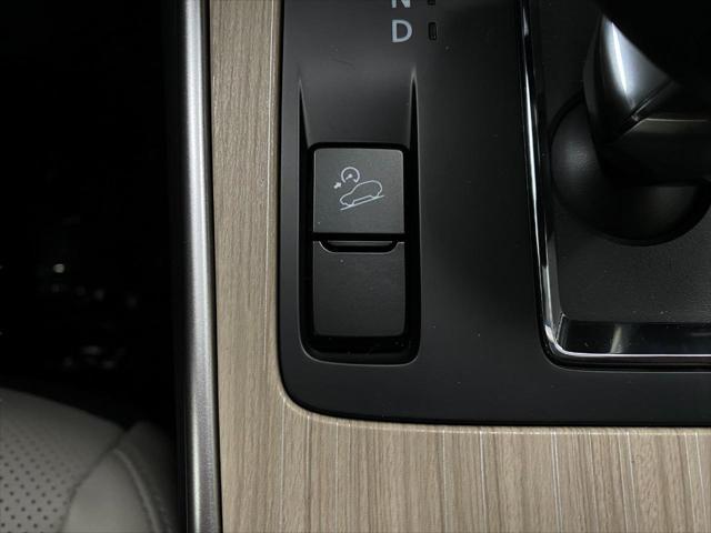 Photo of 2025 Rhodium White Premium Mazda CX-90