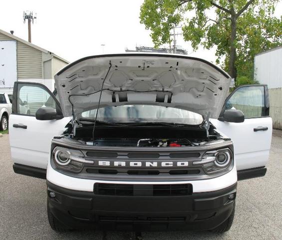Photo of 2024 Oxford White Ford Bronco Sport
