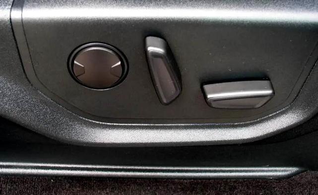 Photo of 2020 Agate Black Metallic Ford F-150
