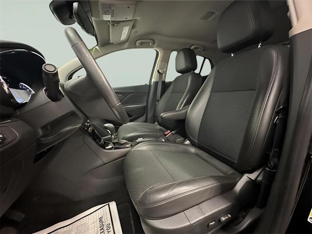 Photo of 2022 Ebony Twilight Metallic Buick Encore