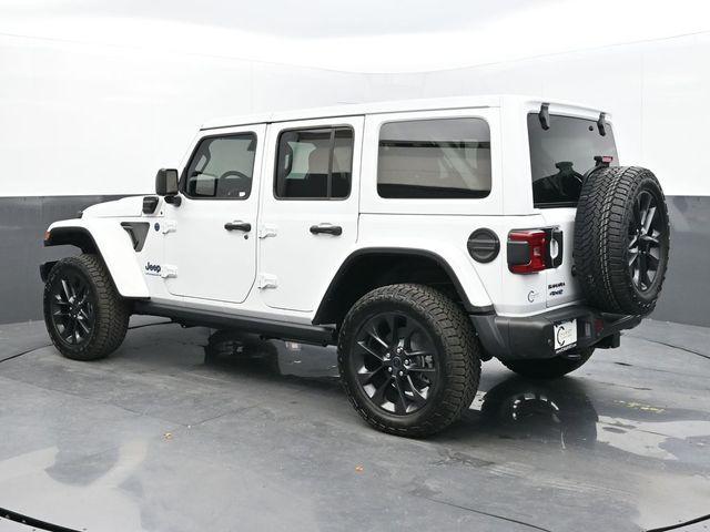 Photo of 2025 Bright White Clearcoat Jeep Wrangler