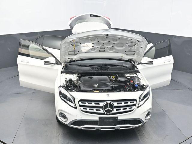 Photo of 2020 White Mercedes-Benz GLA 250