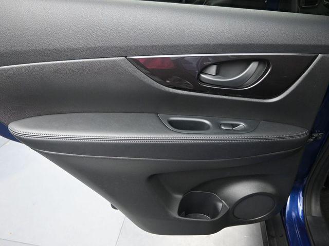 Photo of 2020 Caspian Blue Metallic Nissan Rogue