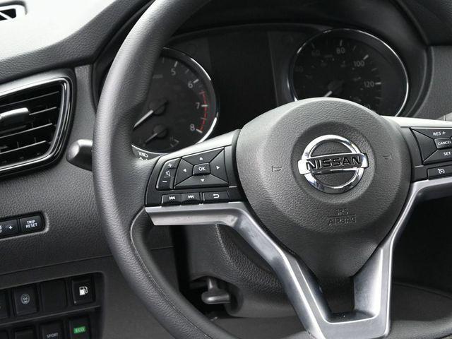 Photo of 2020 Caspian Blue Metallic Nissan Rogue