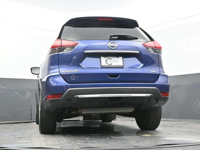 Photo of 2020 Caspian Blue Metallic Nissan Rogue