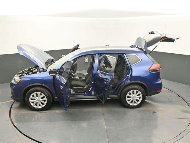 Photo of 2020 Caspian Blue Metallic Nissan Rogue