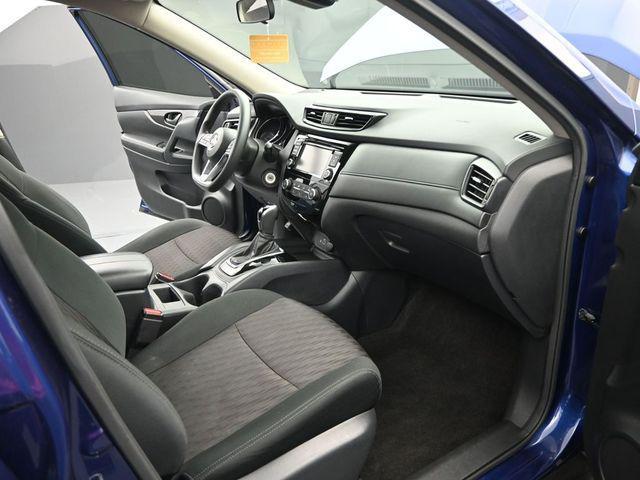 Photo of 2020 Caspian Blue Metallic Nissan Rogue