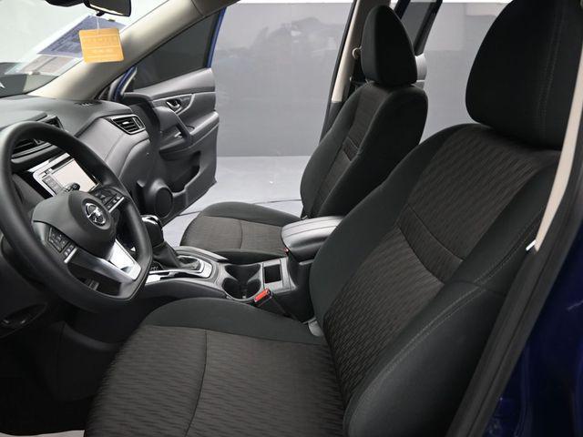Photo of 2020 Caspian Blue Metallic Nissan Rogue