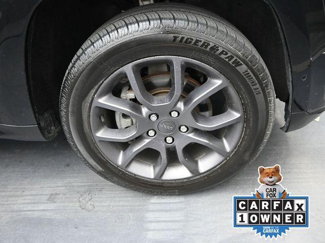 Photo of 2021 Diamond Black Crystal Pearlcoat Jeep Grand Cherokee
