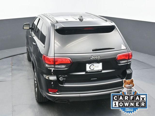 Photo of 2021 Diamond Black Crystal Pearlcoat Jeep Grand Cherokee