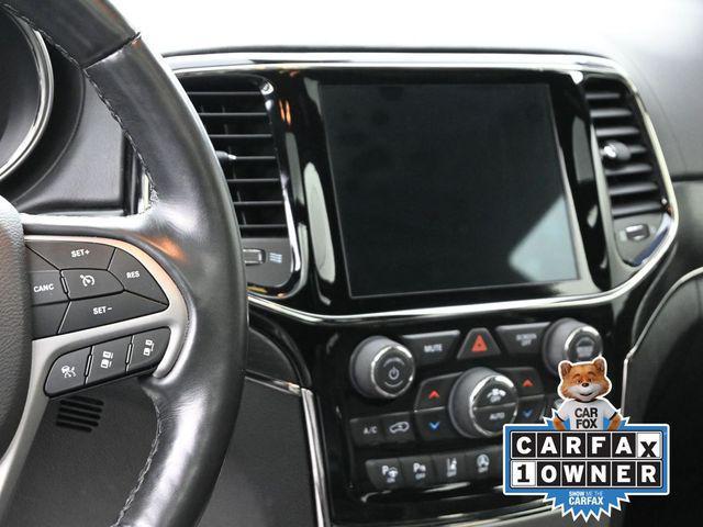 Photo of 2021 Diamond Black Crystal Pearlcoat Jeep Grand Cherokee