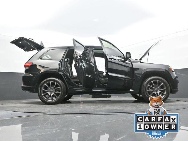 Photo of 2021 Diamond Black Crystal Pearlcoat Jeep Grand Cherokee
