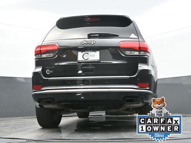 Photo of 2021 Diamond Black Crystal Pearlcoat Jeep Grand Cherokee