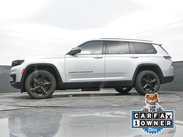 Photo of 2021 Silver Zynith Jeep Grand Cherokee L