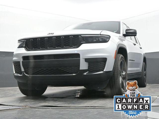 Photo of 2021 Silver Zynith Jeep Grand Cherokee L