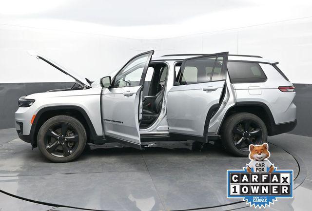 Photo of 2021 Silver Zynith Jeep Grand Cherokee L