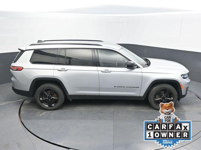 Photo of 2021 Silver Zynith Jeep Grand Cherokee L