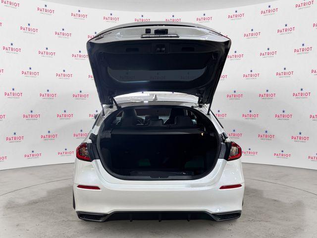 Photo of 2025 Platinum White Pearl Honda Civic