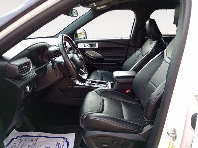 Photo of 2021 Oxford White Ford Explorer