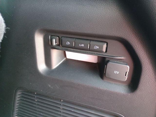 Photo of 2021 Oxford White Ford Explorer